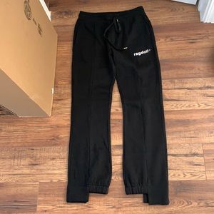 Trackpants